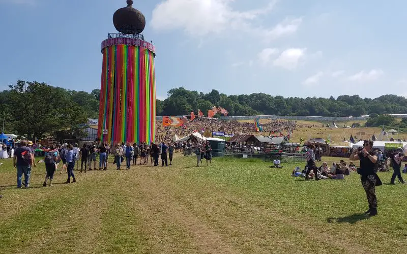 Is there phone signal at Glastonbury?